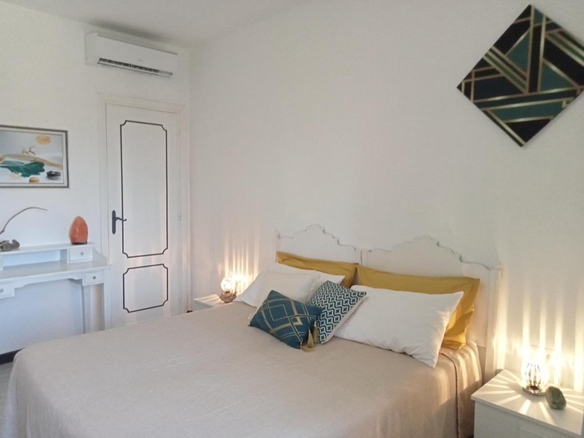 Bed and Breakfast La Rosa Dei Venti Ла-Калетта Екстер'єр фото